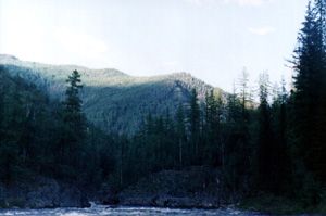 "Водопадный" каньон Урика. Сумерки.